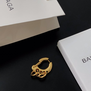 Replica Womens Jewelry Balenciaga Summer 22 Clip Earrings in Gold A39PP110 AA180141