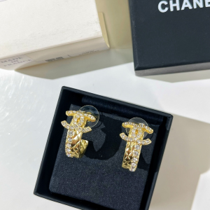 Replica Womens Jewelry Chanel VIP Crystal CC Earrings Gold A62PP180 AA180151