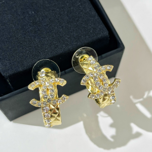 Replica Womens Jewelry Chanel VIP Crystal CC Earrings Gold A62PP180 AA180151
