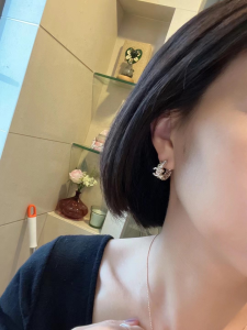 Replica Womens Jewelry Chanel VIP Crystal CC Earrings Gold A62PP180 AA180151