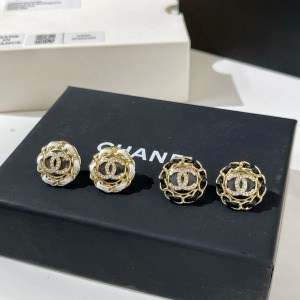 Chanel VIP Chain Leather CC Earrings AB8297 