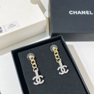 Replica Womens Jewelry Chanel VIP Crystals CC Drop Earrings A62PP170 AA180238