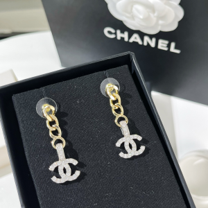 Replica Womens Jewelry Chanel VIP Crystals CC Drop Earrings A62PP170 AA180238