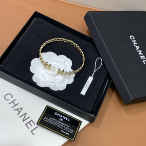 Replica Womens Jewelry Chanel CC Logo Open Cut Choker Gold A205PP280 AA180603
