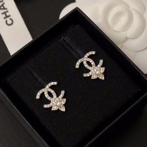 Chanel Crystals CC Flower Silver Earrings 