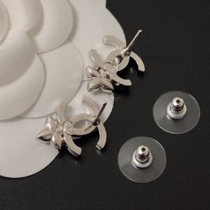 Replica Womens Jewelry Chanel Crystals CC Flower Silver Earrings A39PP110 AA180533