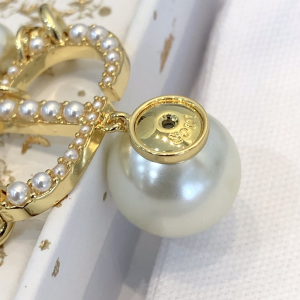 Replica Womens Jewelry Dior Tribales Pearls CD Single Earrings A39PP100 AA180526