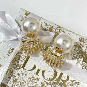 Replica Womens Jewelry Dior VIP Tribales Crystals Earrings A62PP170 AA180549
