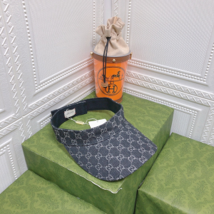 Replica Womens Hats Gucci GG Supreme Canvas Visor Hat in Black A190PP85 AA181007