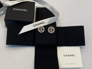 Replica Womens Jewelry Chanel Crystals CC Round Earrings A39PP120 AA181030