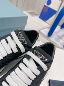 Replica Womens Shoes Prada Quilted Nylon Sneakers in Black 35 To 40 A151PP480 AA181594
