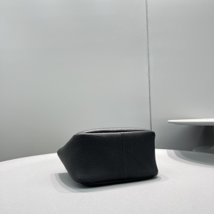 Replica Womens Handbags Prada Leather Mini Tote Handbag in Black 1BA349 19x9x16CM A155PP880 AA181617 Replica Womens Handbags Prada Leather Mini Tote Handbag in Black 1BA349 19x9x16CM A155PP880 AA181617