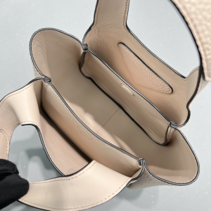 Replica Womens Handbags Prada Leather Mini Tote Handbag in Water Lily Pink 1BA349 19x9x16CM A155PP880 AA181615 Replica Womens Handbags Prada Leather Mini Tote Handbag in Water Lily Pink 1BA349 19x9x16CM A155PP880 AA181615