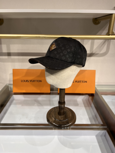 Louis Vuitton Monogram Baseball Cap Hat Black 