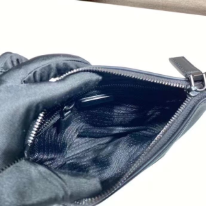 Replica Mens Handbags Prada Black Leather Messenger Bag 22x26CM A104PP780 AA182136