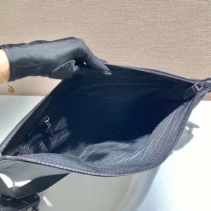 Replica Mens Handbags Prada Black Re Nylon Messenger Bag 44x34CM A104PP780 AA182138