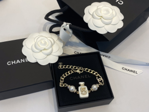 Replica Womens Jewelry Chanel N5 Bottle Chain Bracelets A39PP160 AA182077