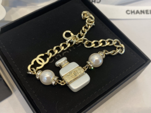 Replica Womens Jewelry Chanel N5 Bottle Chain Bracelets A39PP160 AA182077