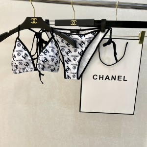 Replica Free Gift Chanel White CC Logo Cotton Swimsuit Bikini SML A123PP105 AA182322
