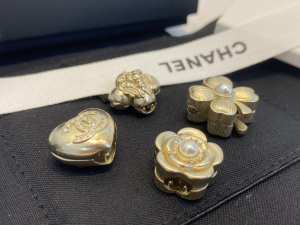 Replica Womens Jewelry Chanel Set of 4 Hair Accessory in Gold AB8157 A39PP170 AA182477