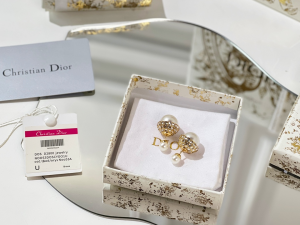 Replica Womens Jewelry Dior VIP Tribales Earrings with Crystals A62PP180 AA182729