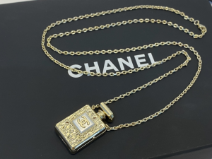 Chanel Gold Bottle Chain Necklace AB8585 