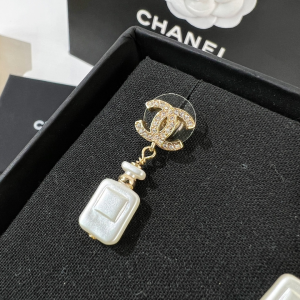 Replica Womens Jewelry Chanel VIP Crystals CC Bottle Earrings A62PP180 AA183448