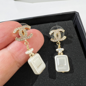 Replica Womens Jewelry Chanel VIP Crystals CC Bottle Earrings A62PP180 AA183448