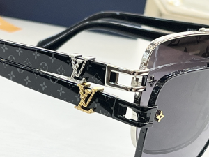 Replica Mens Sunglasses Louis Vuitton Replica Sunglasses Z1210E A65PP180 AA183895