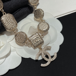 Replica Womens Jewelry Chanel CC Logo Pearls Necklaces A152PP380 AA183979