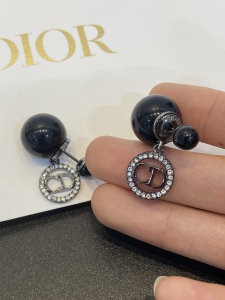 Dior Tribales Earrings Black Pearl 