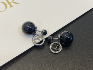 Replica Womens Jewelry Dior Tribales Earrings with Black Pearl A39PP110 AA183815