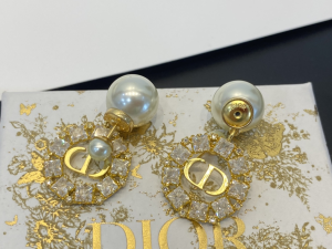 Replica Womens Jewelry Dior Tribales Earrings with White Pearl A39PP130 AA183816