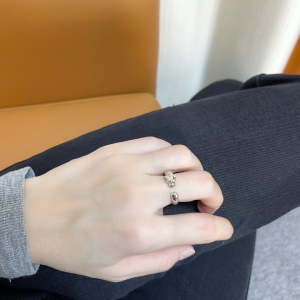 Replica Womens Jewelry Cartier VIP Panthere de Cartier Rings in Gold A62PP300 AA184070