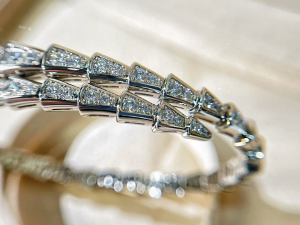 Replica Womens Jewelry Bvlgari VIP Serpenti Viper Diamonds Bracelet A62PP280 AA184233