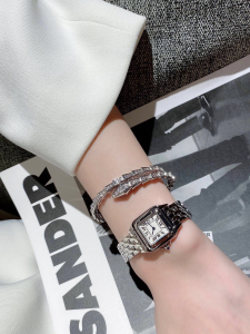 Replica Womens Jewelry Bvlgari VIP Serpenti Viper Diamonds Bracelet A62PP280 AA184233