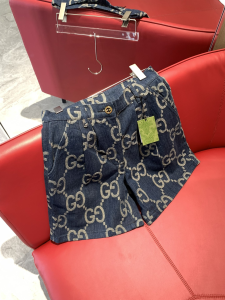 Gucci Blue and Ivory Jumbo GG Denim Shorts 