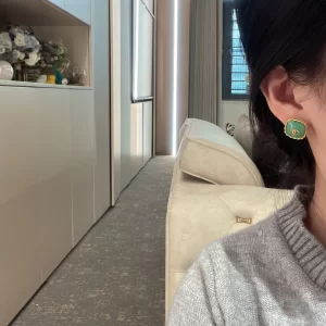 Replica Womens Jewelry Chanel CC Logo Green Earrings A173PP180 AA184784