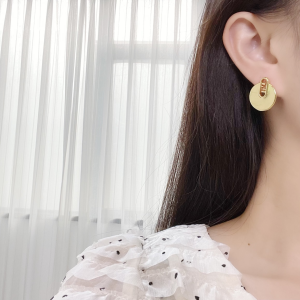 Replica Womens Jewelry Fendi VIP Olock Gold Circular Earrings A62PP180 AA184871