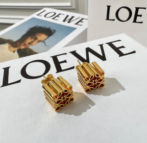Replica Womens Jewelry Loewe VIP Anagram Earrings A62PP180 AA185282
