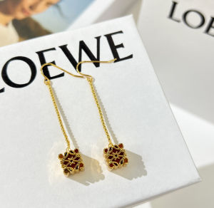 Replica Womens Jewelry Loewe VIP Anagram Earrings A62PP280 AA185281