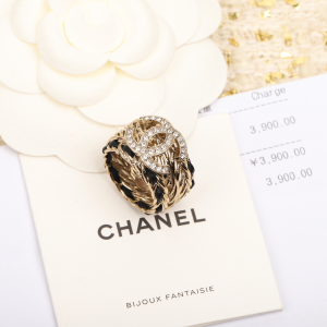 Replica Womens Jewelry Chanel Crystal CC Gold Chain Leather Rings A152PP180 AA185602