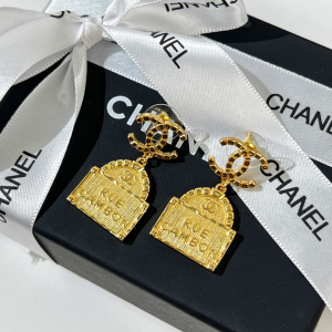 Replica Womens Jewelry Chanel Gold CC Logo Earrings A62PP180 AA185429