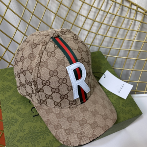 Gucci Beige GG Supreme Canvas Baseball Cap Hat 