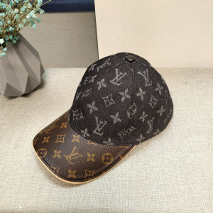 Louis Vuitton Monogram Black Baseball Cap Hat 