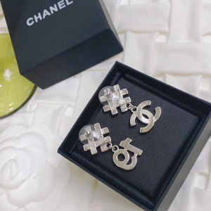 Replica Womens Jewelry Chanel Crystals CC 19 Earrings A152PP180 AA186378