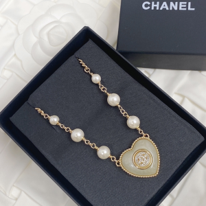 Replica Womens Jewelry Chanel Crystals CC Heart Pearls Necklaces A152PP280 AA186380