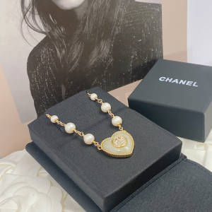 Replica Womens Jewelry Chanel Crystals CC Heart Pearls Necklaces A152PP280 AA186380