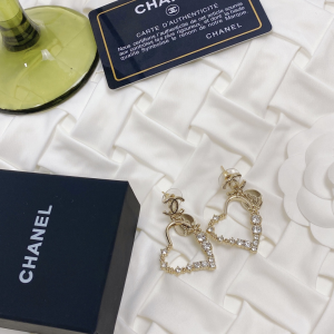 Replica Womens Jewelry Chanel Gold CC Crystals Heart Earrings A152PP180 AA186375