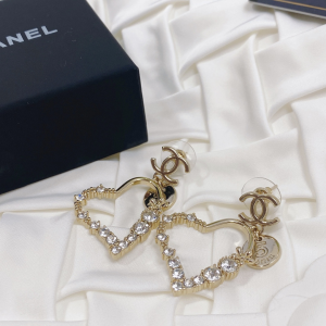 Replica Womens Jewelry Chanel Gold CC Crystals Heart Earrings A152PP180 AA186375